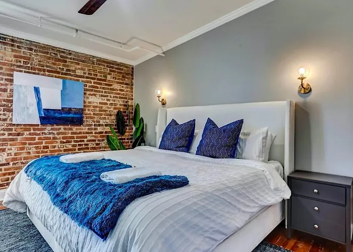 West End Loft - Downtown 5 Min Walk To River St